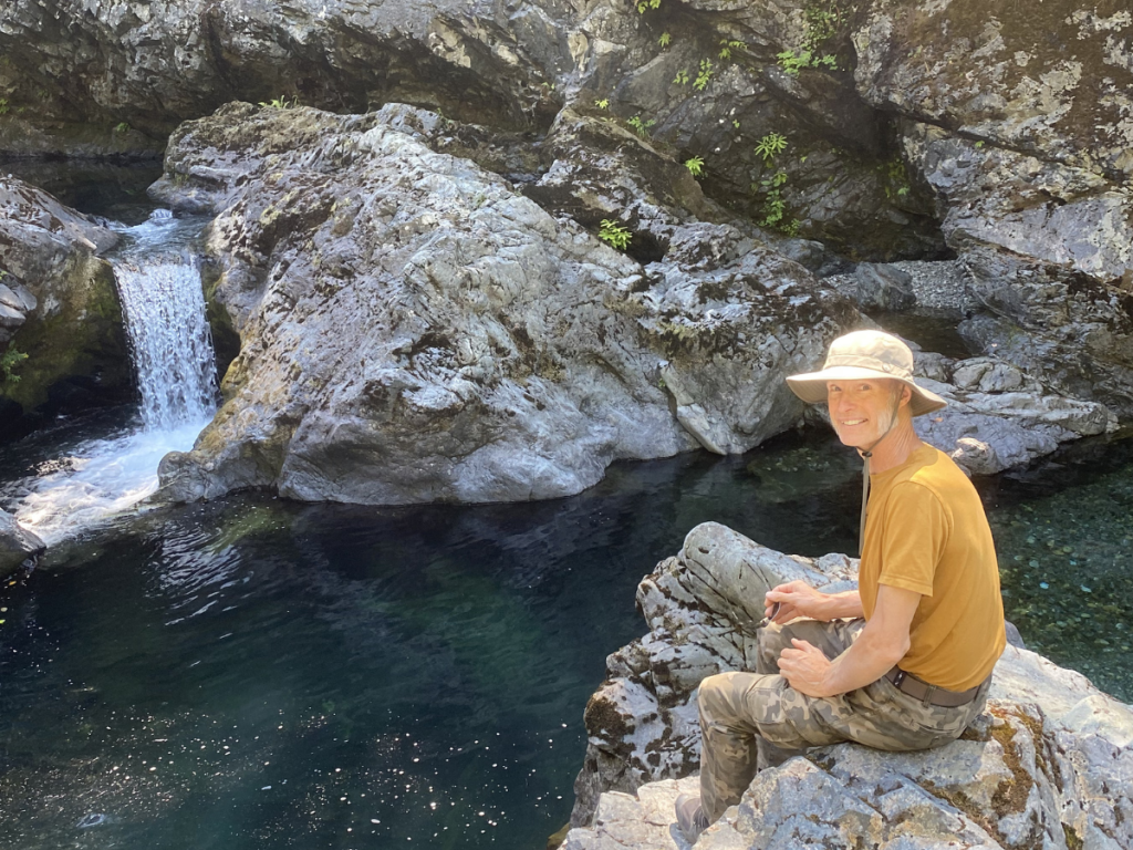 arne pedersen hypnotherapy victoria outdoors supporting chronic pain healing through mindfulness and counselling